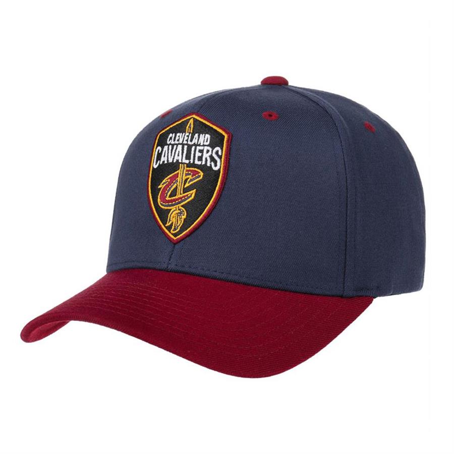 Mitchell & Ness 110 CLEVELAND CAVALIERS Curved 2 Tone Team Logo Cap navy/weinrot