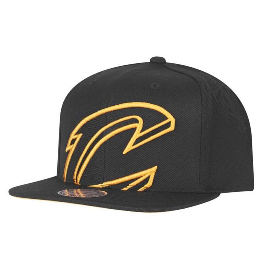 Mitchell & Ness CLEVELAND CAVALIERS Cropped XL NBA Cap schwarz/gelb