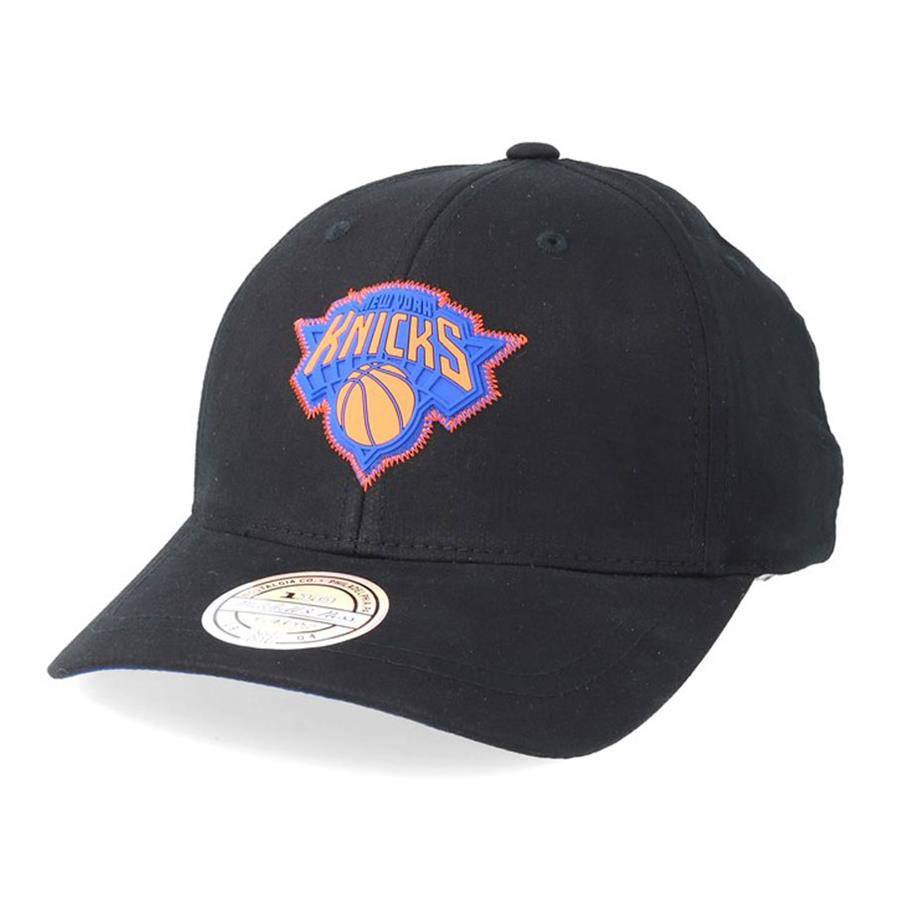 Mitchell & Ness NBA 110 NEW YORK KNICKS Biowashed Zig Zag Cap schwarz